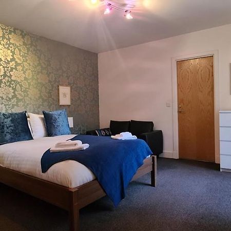 Pass The Keys Spacious 3Beds Flat Near City Centre - Free Parking Edimburgo Esterno foto